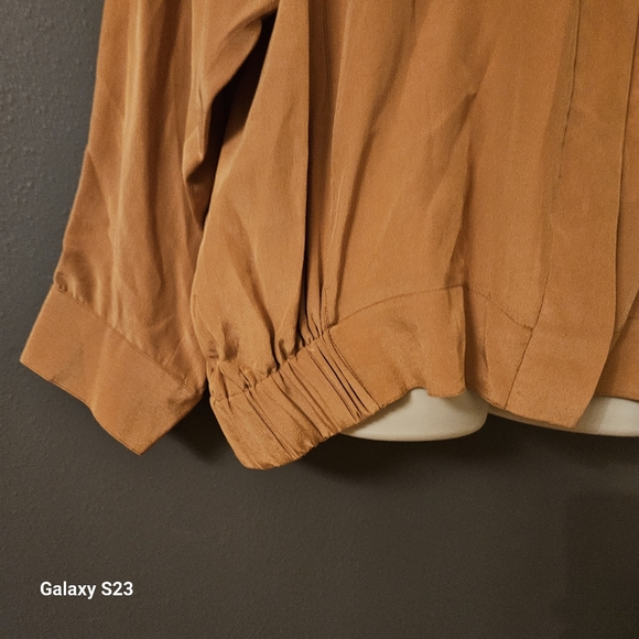 OBLISK 100%Silk Blouse Jacket - Picture 3 of 5